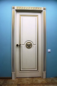 Дверь 
